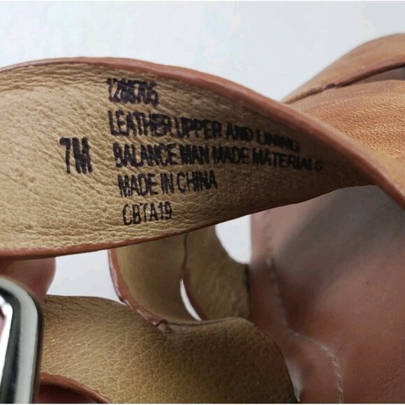 Sofft Mirabelle Strappy Leather Sandal Womens 7 Brown Gladiator Buckle Comfort - Picture 9 of 10